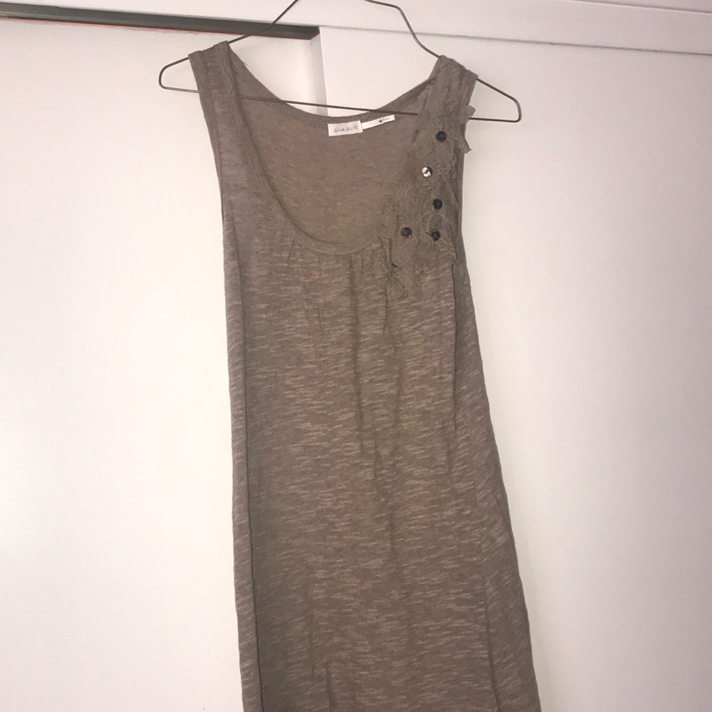 Dress - Picture 4 of 4